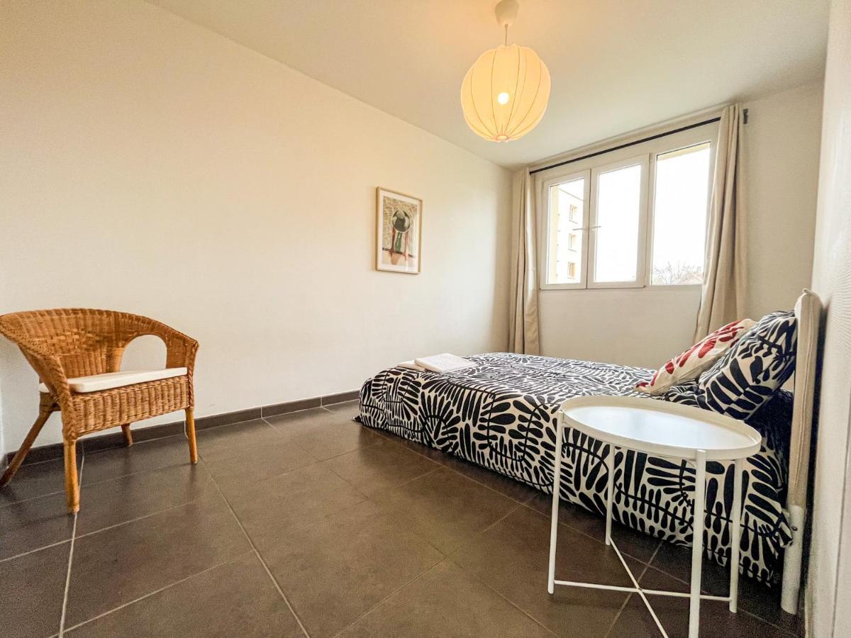 Suite Fanette Vénissieux Exterior foto